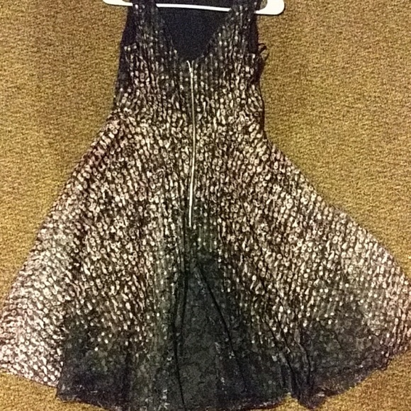 Dress - Picture 2 of 3